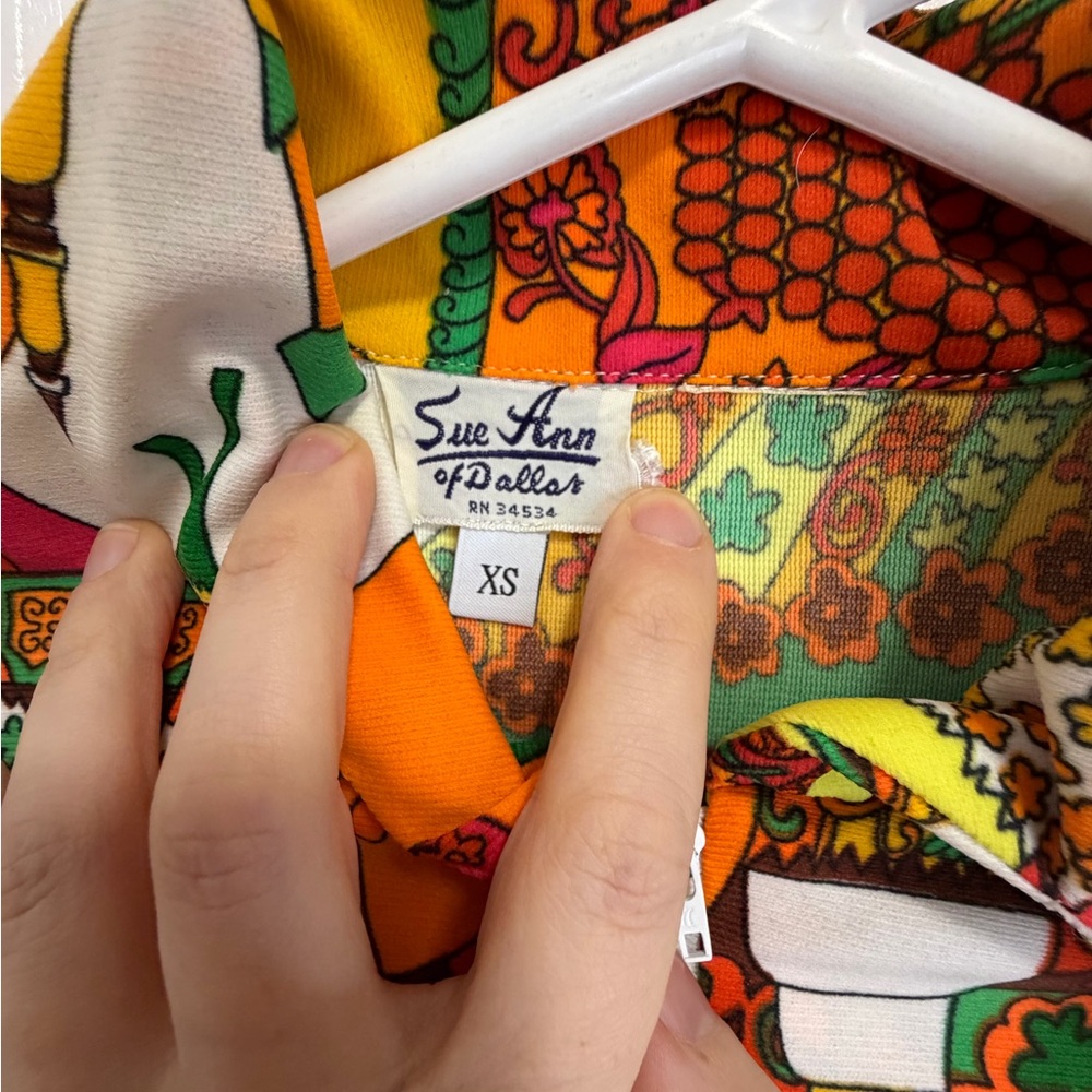 Vintage Psychedelic Flower Power Novelty Sue Ann of Dallas Zip Tunic - Picture 7 of 15